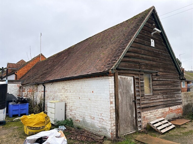 Industriel/Logistique dans The Hatchery, Beale Park, Church Lane, Goring à louer - Photo principale – Image 1 sur 2