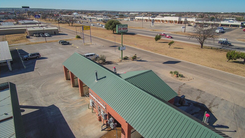 1433 N Plaza Dr, Granbury, TX à vendre - Autre – Image 2 sur 17