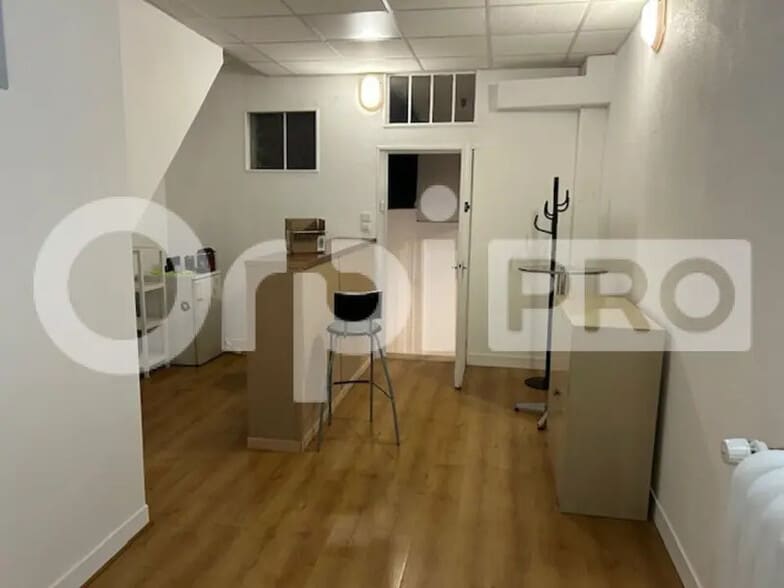 Bureau dans Compiègne à louer - Photo intérieure – Image 2 sur 6
