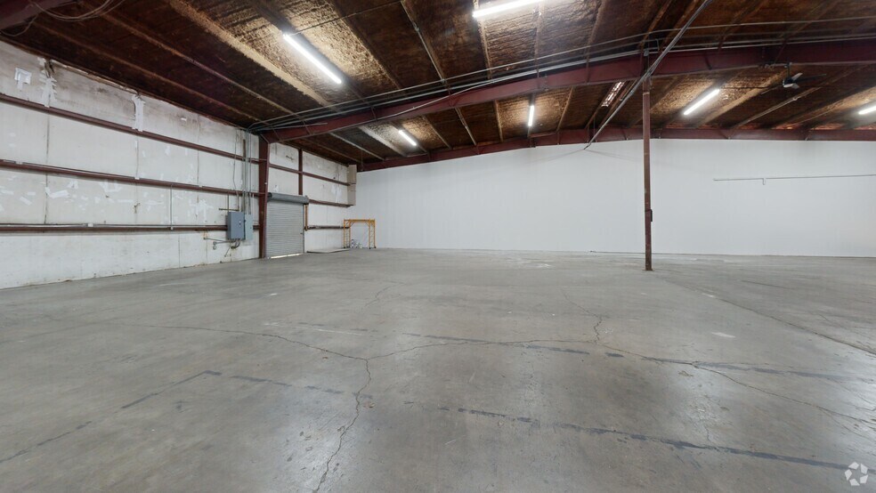 12826 Hempstead Rd, Houston, TX à louer - Numérisation 3D Matterport – Image 3 sur 12