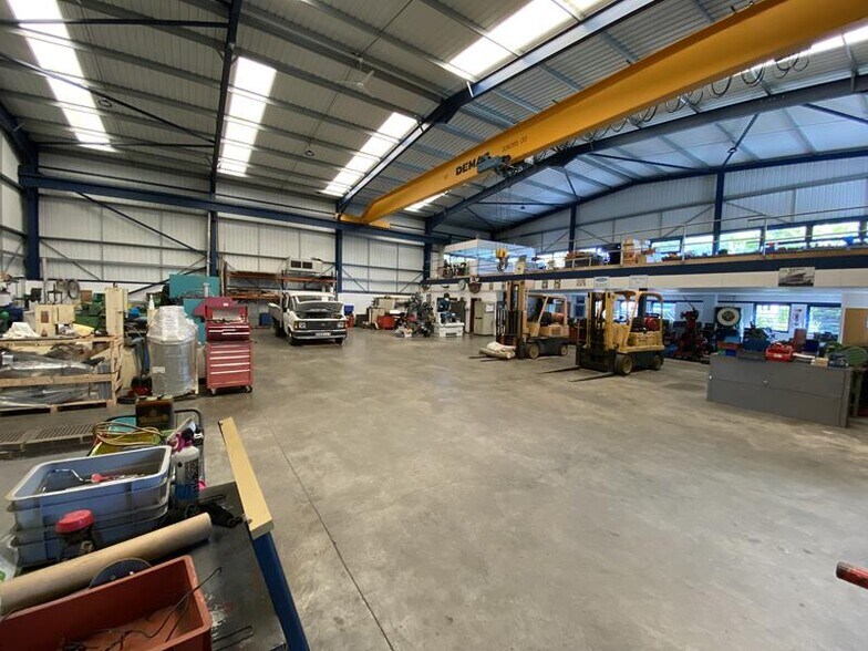 12 Triangle Business Park, Stoke Mandeville à vendre - Photo intérieure – Image 2 sur 2