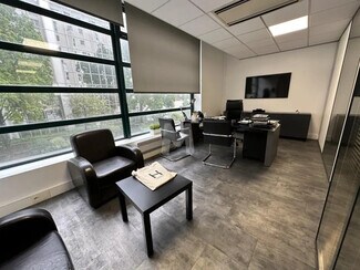 Plus de détails pour Bureau, Local d'activités à louer