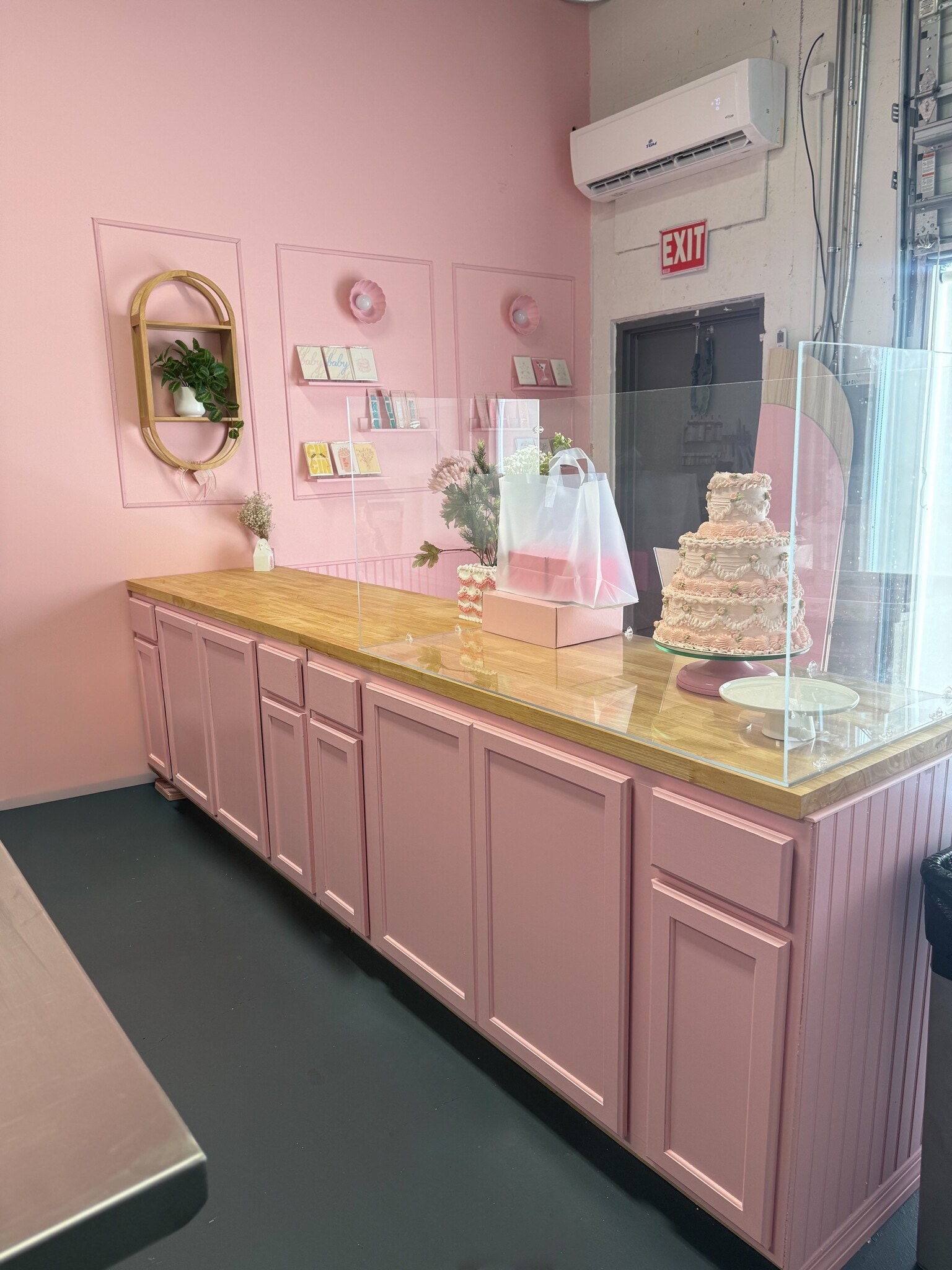 1211 Okeechobee Rd, West Palm Beach, FL à louer Photo intérieure– Image 1 sur 8