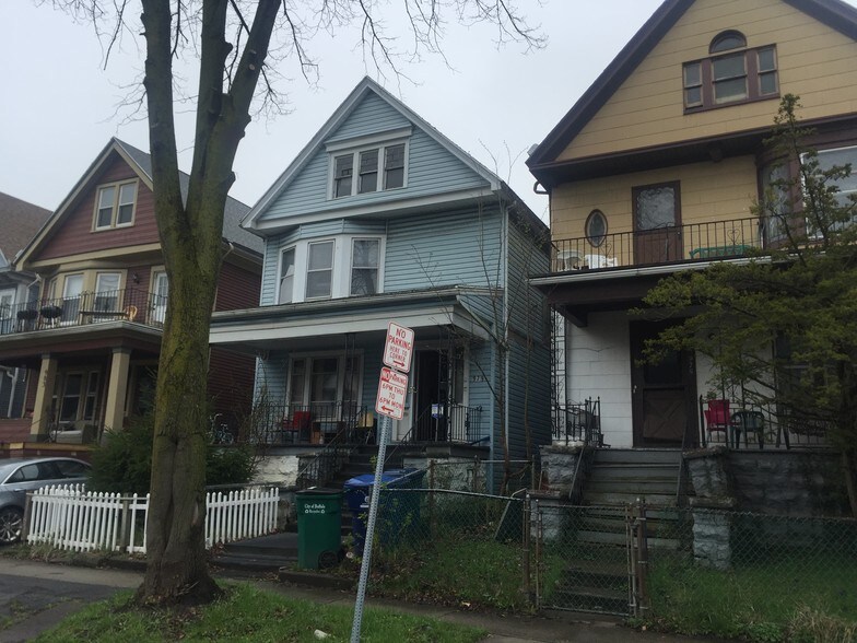 979 Lafayette Ave, Buffalo, NY à vendre - Photo de l’immeuble – Image 2 sur 29