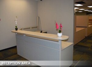 7633 50th St, Edmonton, AB à louer Photo intérieure– Image 2 sur 10