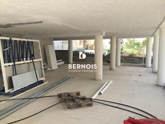 Plus de détails pour Avenue Pierre Fraysse, La Seyne-sur-Mer - Local commercial à vendre