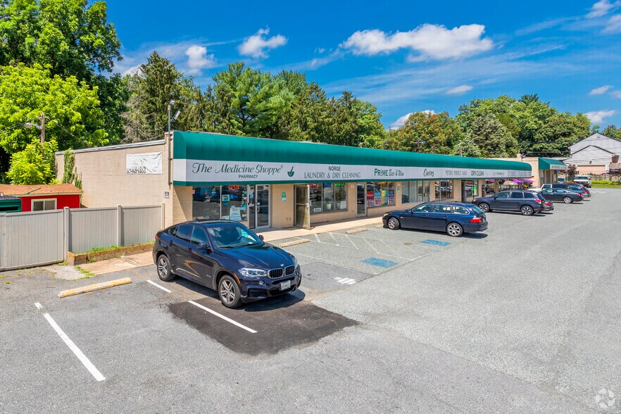 12838-12860 New Hampshire Ave, Silver Spring, MD à louer - Photo de l’immeuble – Image 1 sur 2