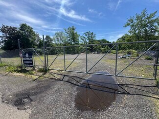 Plus de détails pour 85 Hood Terrace Ter, West Haven, CT - Terrain à louer