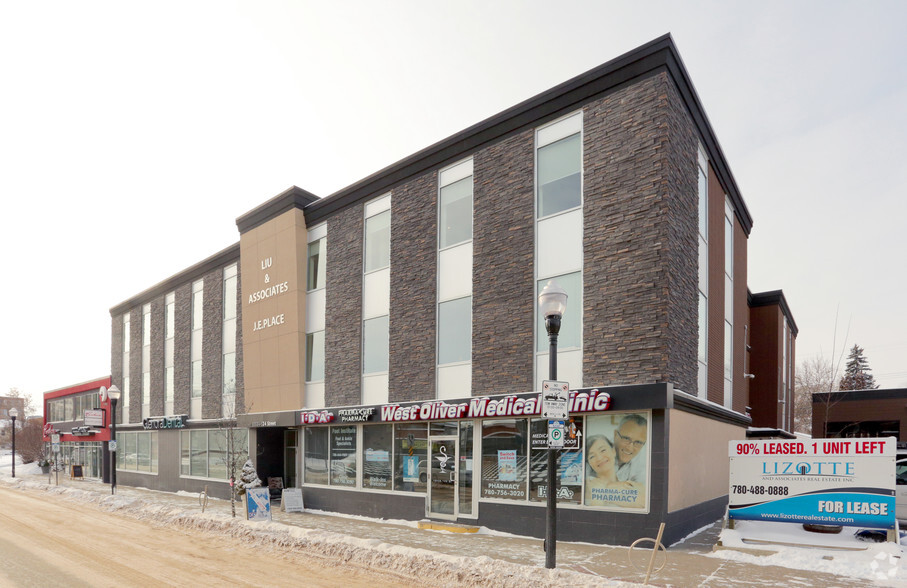 10528-10538 124th St NW, Edmonton, AB à louer - Photo principale – Image 1 sur 8