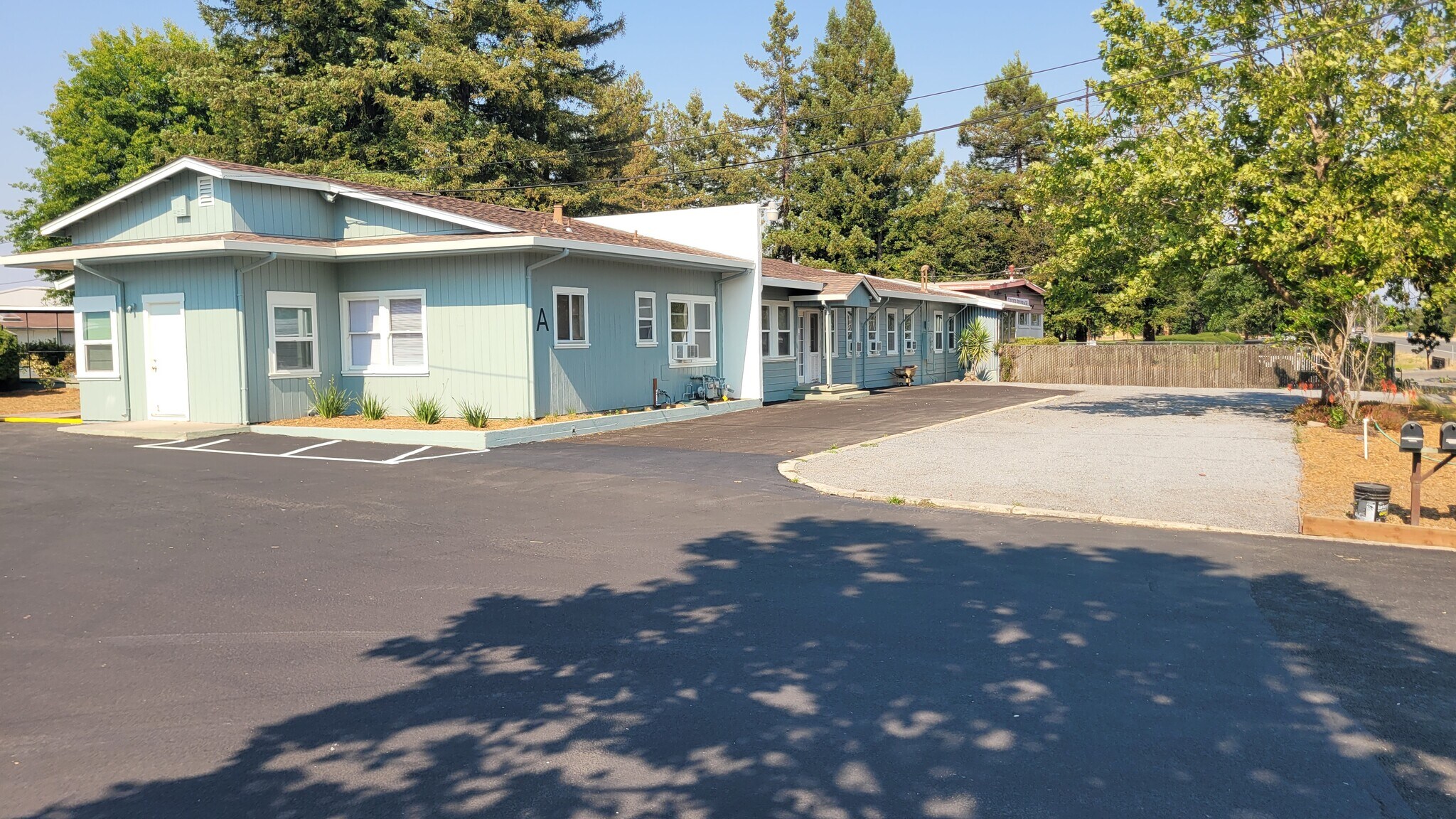 3177 Guerneville Rd, Santa Rosa, CA à louer Photo de l’immeuble– Image 1 sur 27