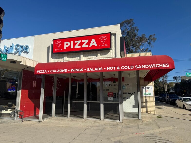 4201-4203 W Alameda Ave, Burbank, CA à louer - Photo de l’immeuble – Image 2 sur 4