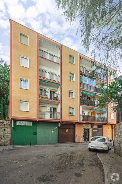 Immeuble residentiel dans Collado Villalba, Madrid à vendre - Photo principale – Image 1 sur 3