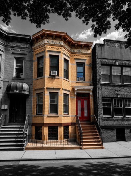 1840 Norman St, Ridgewood, NY à vendre - Photo de l’immeuble – Image 1 sur 16