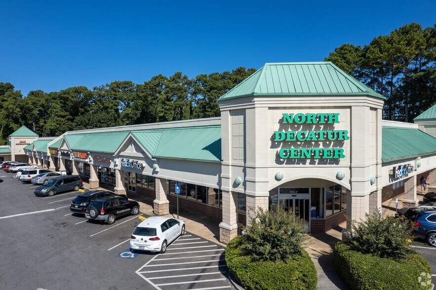 2050-2098 N Decatur Rd, Decatur, GA à louer - Photo principale – Image 2 sur 3