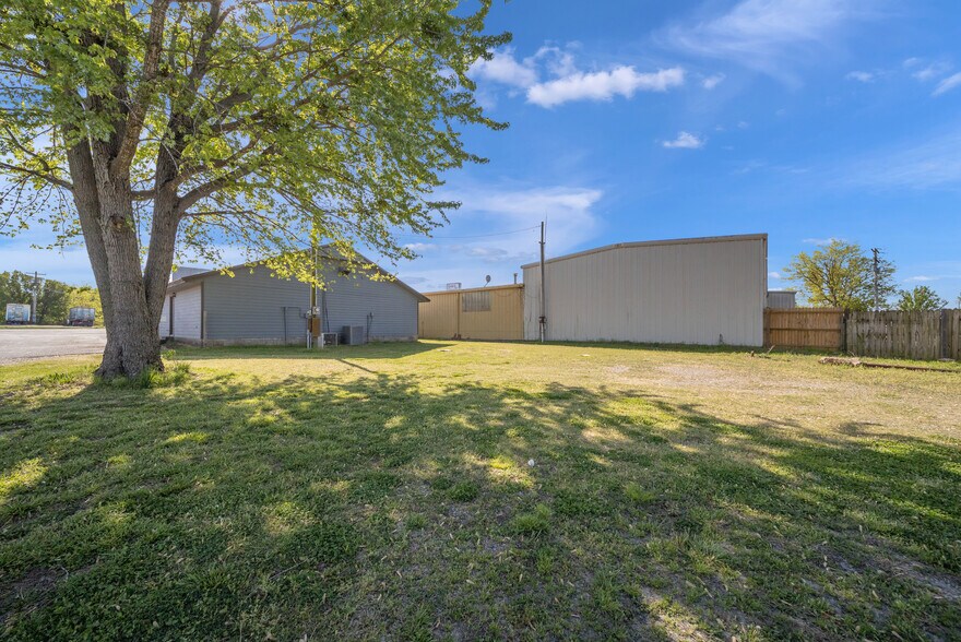 4802 S Muskogee Ave, Tahlequah, OK à louer - Photo de l’immeuble – Image 3 sur 15