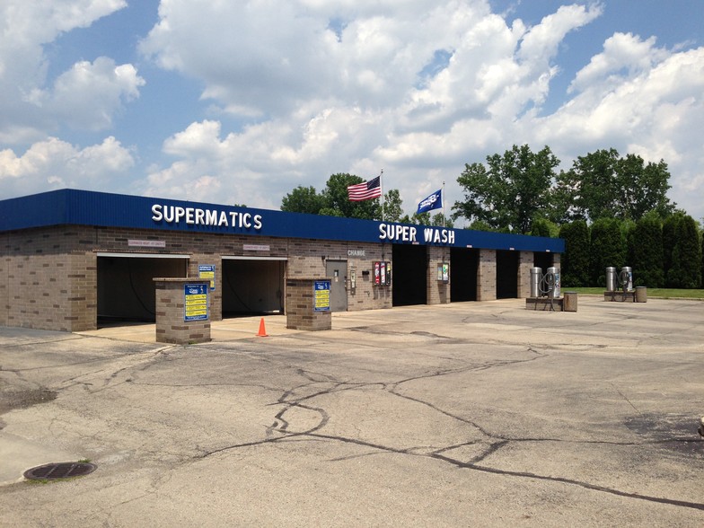 335 S Prospect Ave, Bartlett, IL à louer - Photo de l’immeuble – Image 2 sur 70