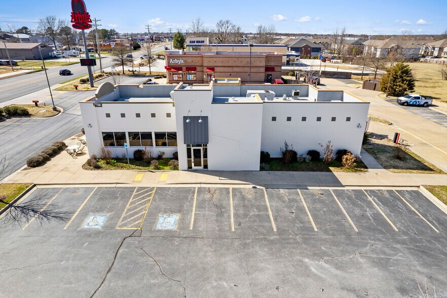 7420 W Sunset Ave, Springdale, AR à vendre - Photo de l’immeuble – Image 3 sur 25