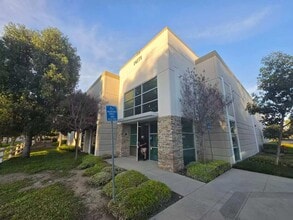 14171 Fern Ave, Chino, CA à vendre Photo intérieure– Image 1 sur 28