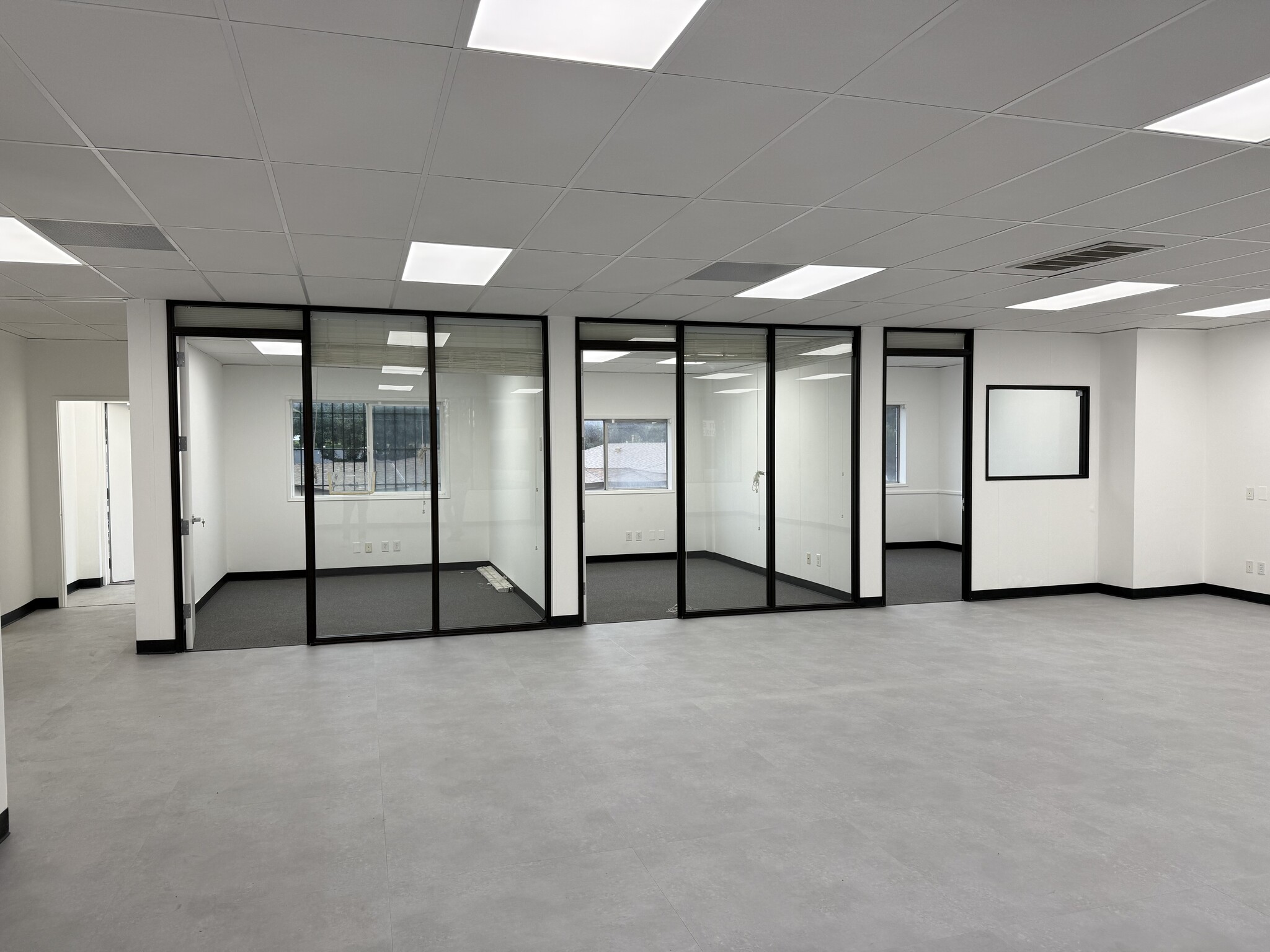 11291-11295 Washington Blvd, Culver City, CA à louer Photo intérieure– Image 1 sur 5