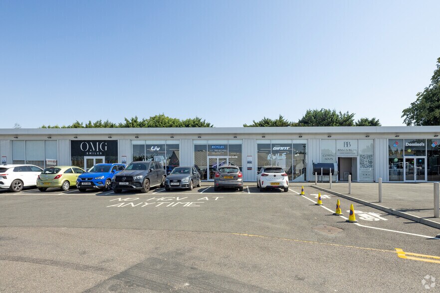 North Orbital Rd, St Albans à vendre - Photo de l’immeuble – Image 2 sur 3