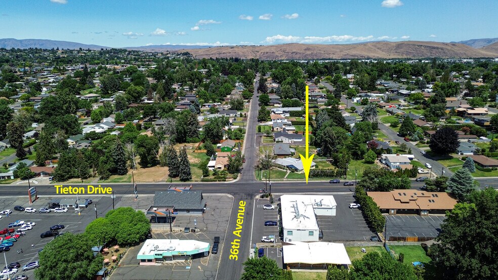 3512 Tieton Dr, Yakima, WA à louer - Photo de l’immeuble – Image 3 sur 5