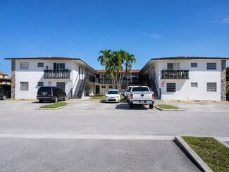 Plus de détails pour 465 E 30th St, Hialeah, FL - Logement à vendre