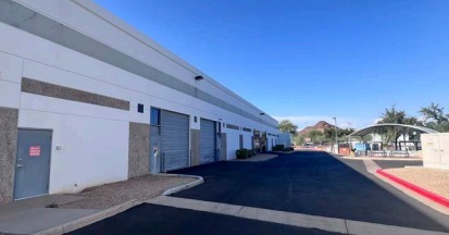 2552 W Erie Dr, Tempe, AZ à louer - Photo de l’immeuble – Image 3 sur 3