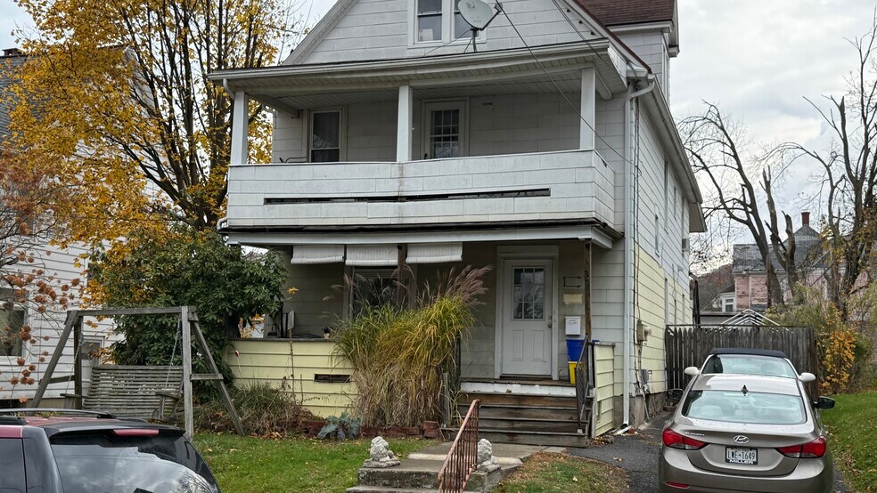 37 Tremont Ave, Binghamton, NY à vendre - Photo de l’immeuble – Image 2 sur 3