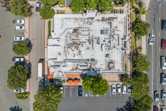 2410 Sycamore Dr, Simi Valley, CA - Vue aérienne  vue de carte - Image1