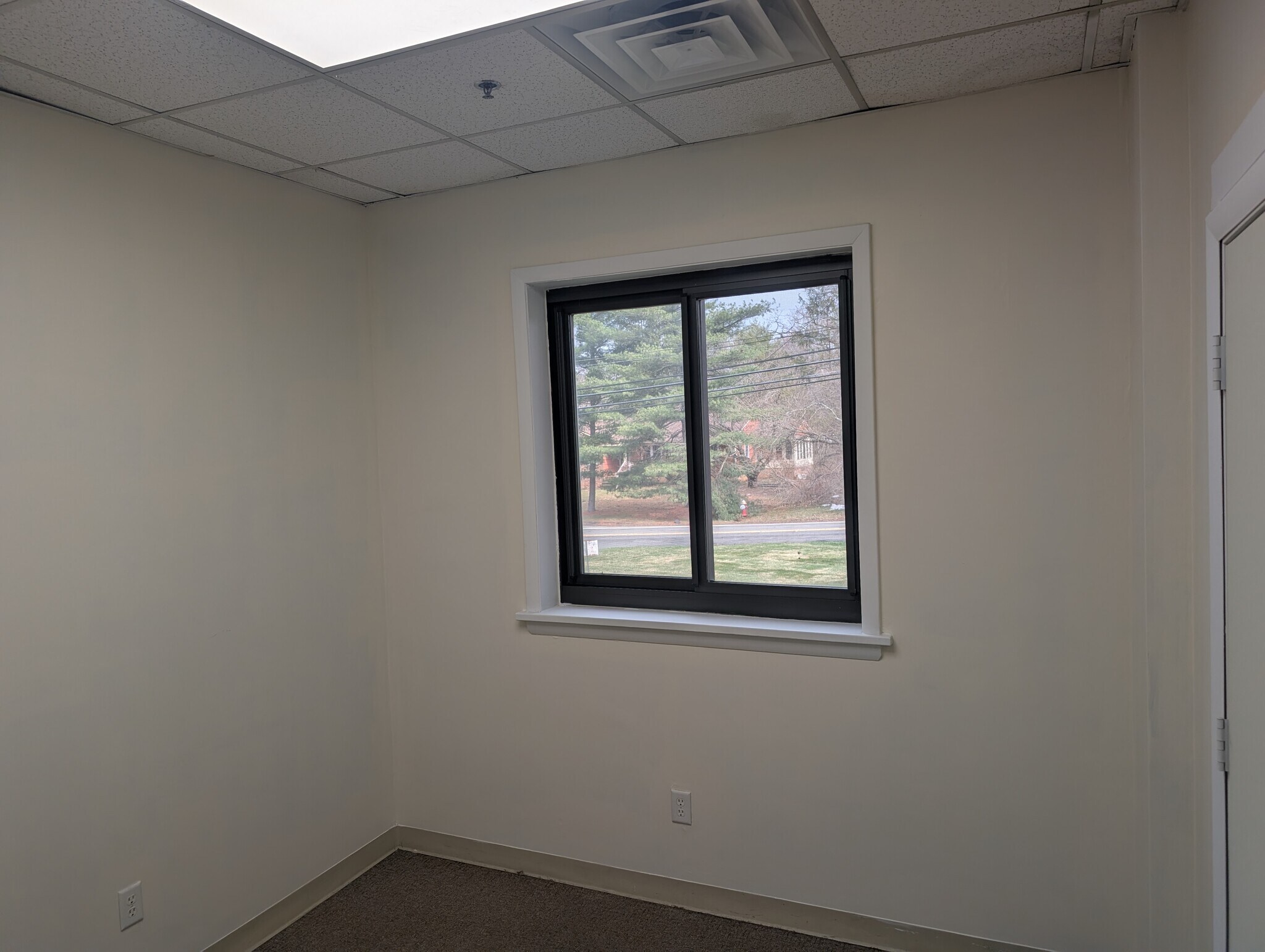 221-223 Stirling Rd, Warren, NJ à louer Photo intérieure– Image 1 sur 11