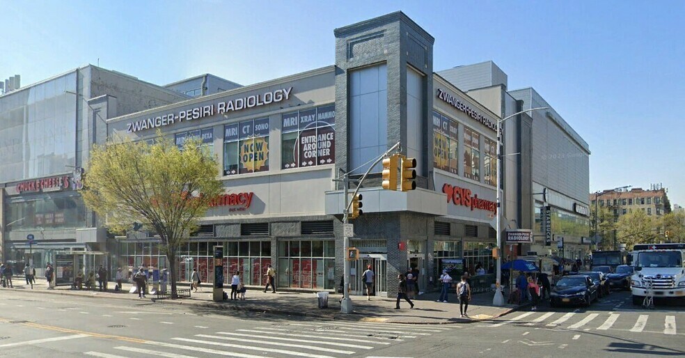 324 W 125th St, New York, NY à louer - Photo de l’immeuble – Image 3 sur 10