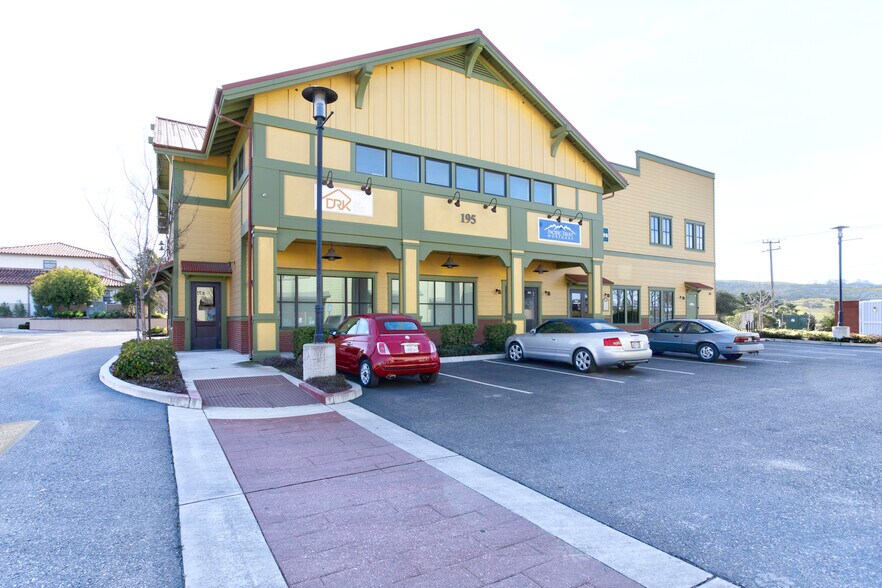 195 S Broadway St, Orcutt, CA à louer - Photo de l’immeuble – Image 3 sur 16