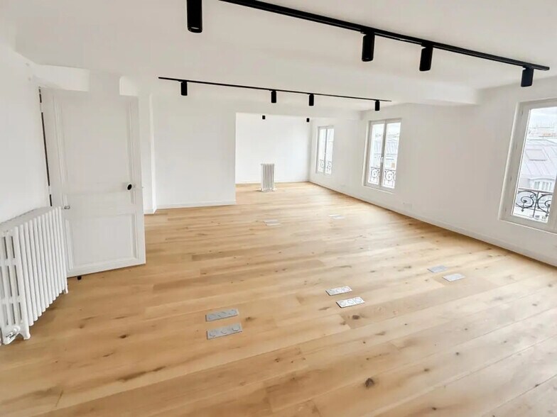 Bureau dans Paris à louer - Photo de l’immeuble – Image 1 sur 8