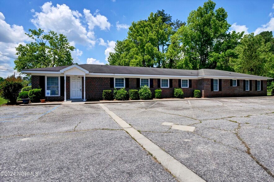 333 Jefferson St, Whiteville, NC à vendre - Photo de l’immeuble – Image 3 sur 33