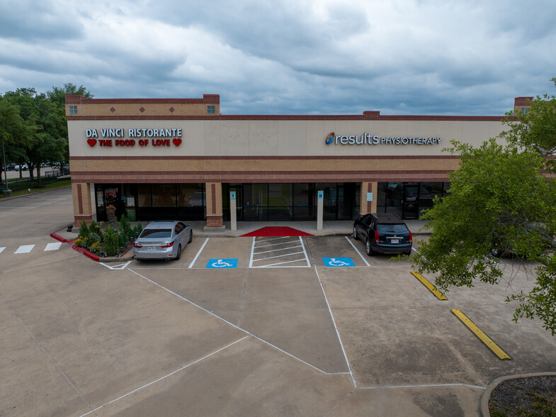 6455 S Fry Rd, Katy, TX à louer - Photo de l’immeuble – Image 3 sur 10