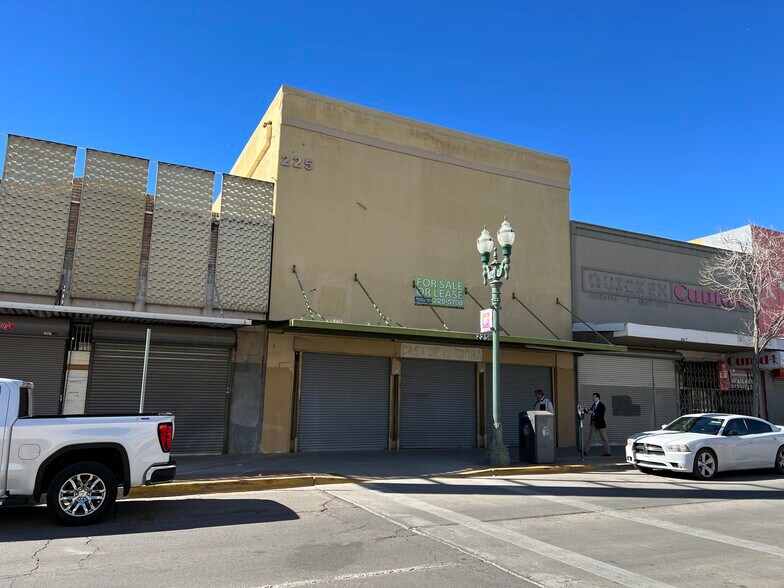 225 S Stanton St, El Paso, TX à louer - Photo de l’immeuble – Image 2 sur 6
