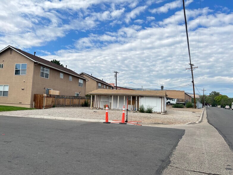 3301 Smith Dr, Reno, NV à vendre - Photo de l’immeuble – Image 2 sur 3