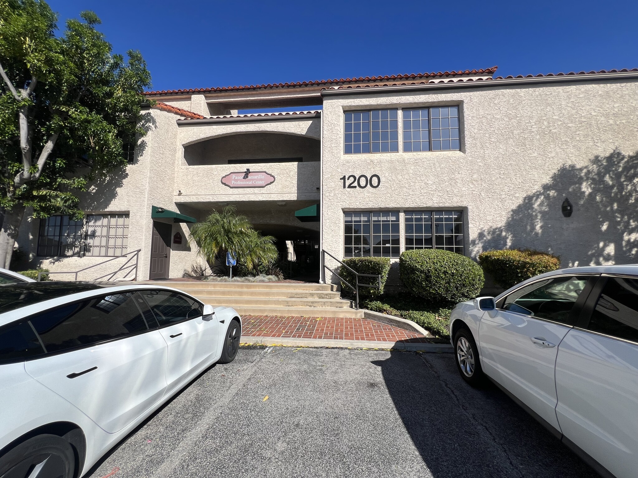 1200 Paseo Camarillo, Camarillo, CA à louer Photo intérieure– Image 1 sur 26