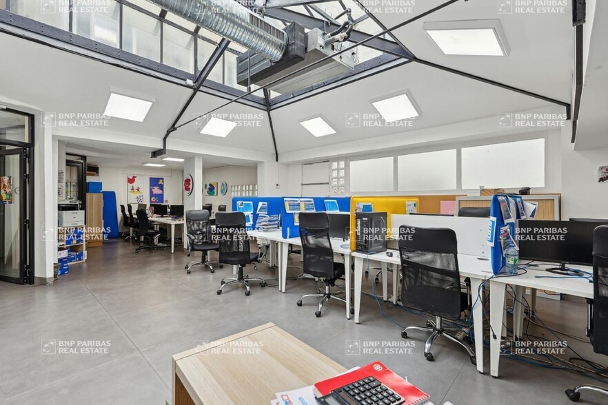 27 Rue De Citeaux, Paris à vendre - Photo de l’immeuble – Image 2 sur 13
