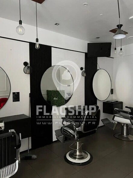 Local commercial dans Paris à louer - Photo intérieure – Image 2 sur 6
