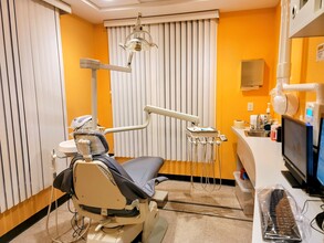 4183-4193 Whitney Ave, Hamden, CT à louer Photo intérieure– Image 2 sur 6