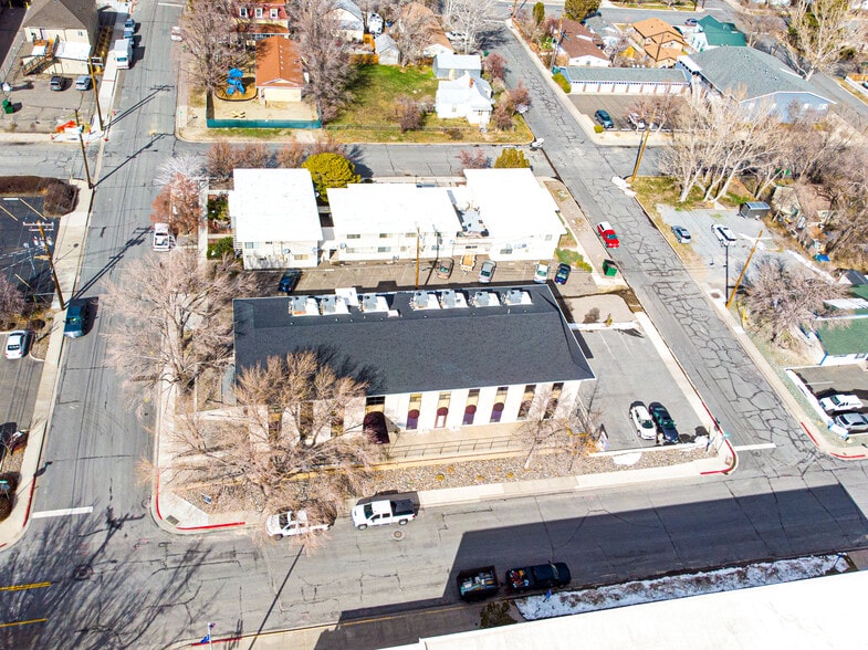 504 E Musser St, Carson City, NV à louer - Photo de l’immeuble – Image 2 sur 5