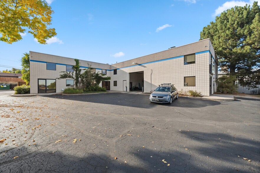 10855 Irma Dr, Northglenn, CO à vendre - Photo de l’immeuble – Image 2 sur 65