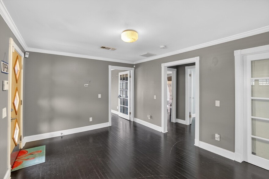 1305 N Armenia Ave, Tampa, FL à vendre - Hall d’entrée – Image 2 sur 25