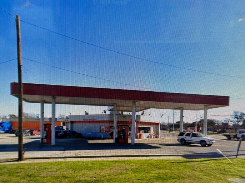 3130 N Buckner Blvd, Dallas, TX à vendre - Photo de l’immeuble – Image 2 sur 4