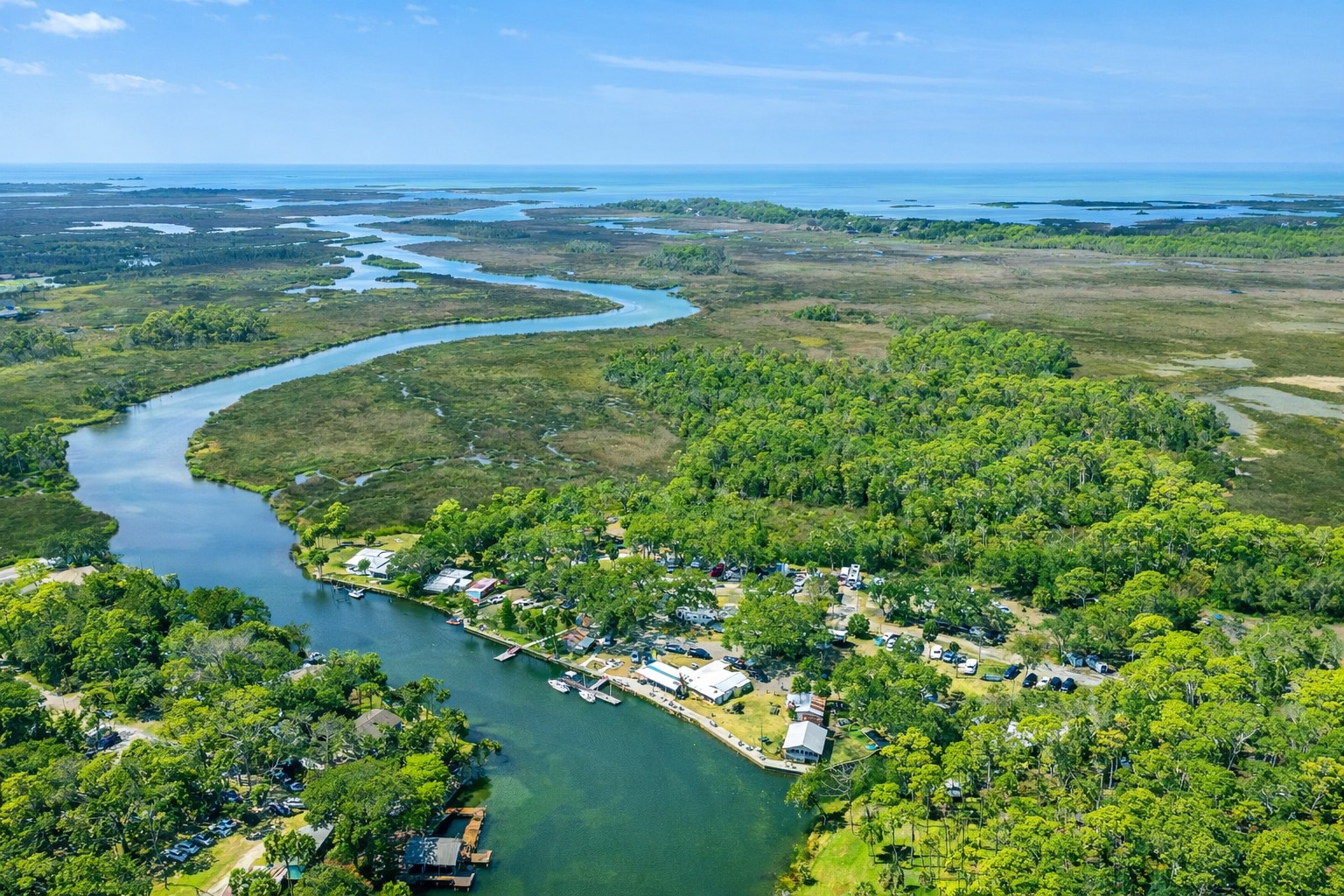 Weeki Wachee RV Park & Campground portefeuille de 2 biens à vendre sur LoopNet.fr Photo principale– Image 1 sur 21