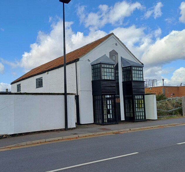Grosvenor Rd, Whittlesey à louer - Photo de l’immeuble – Image 2 sur 2