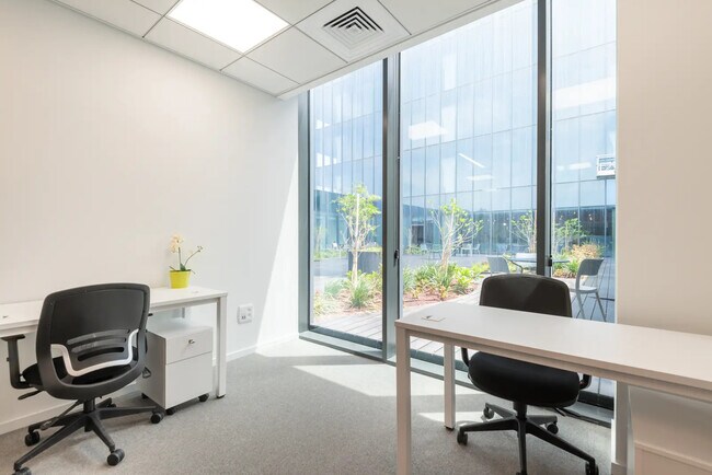 Plus de détails pour Coworking à louer