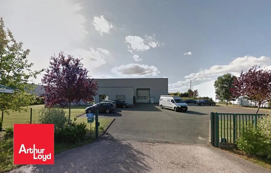 Local d'activités dans Fontenay-sur-Eure à vendre - Photo de l’immeuble – Image 1 sur 5