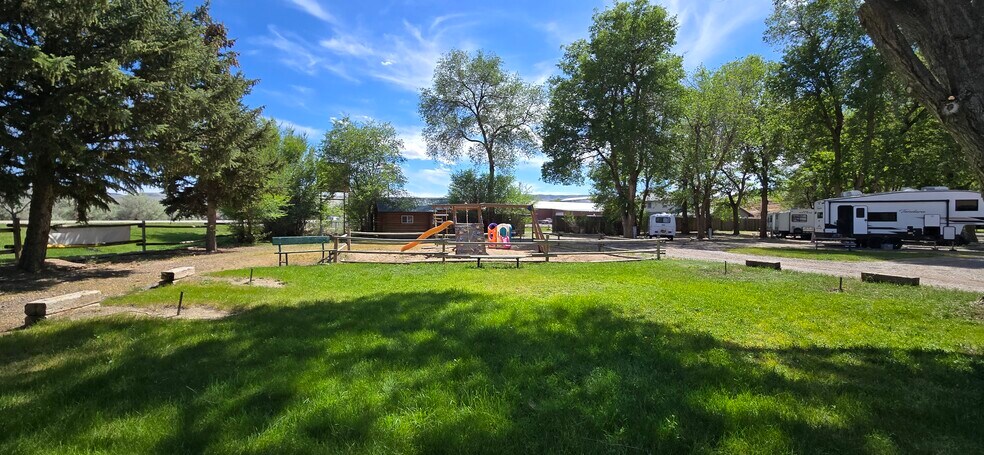 204 US Highway 20 S, Thermopolis, WY à vendre - Photo de l’immeuble – Image 2 sur 47